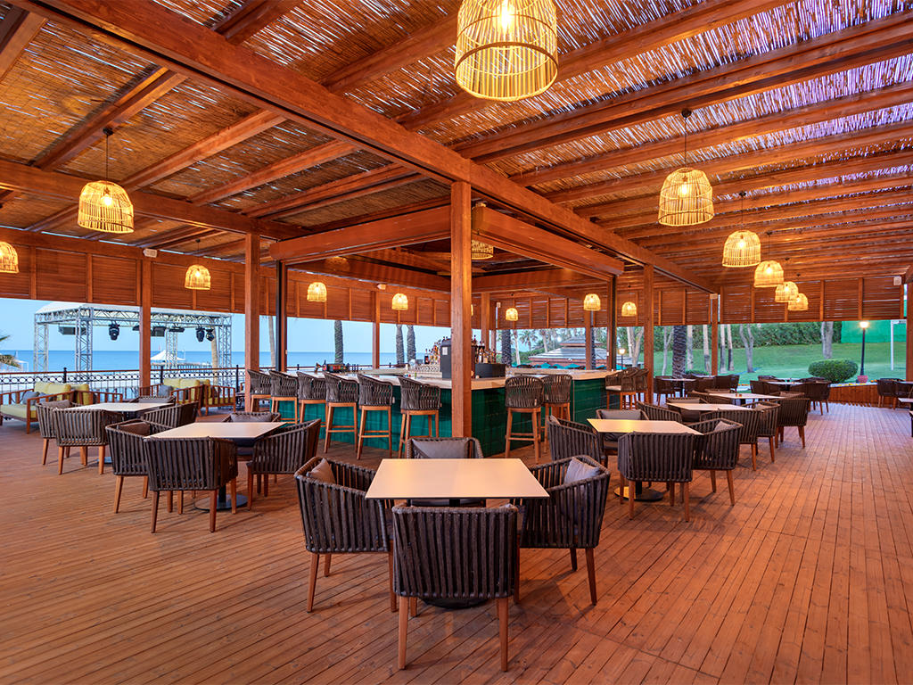 Dobedan Beach Resort Comfort Side
